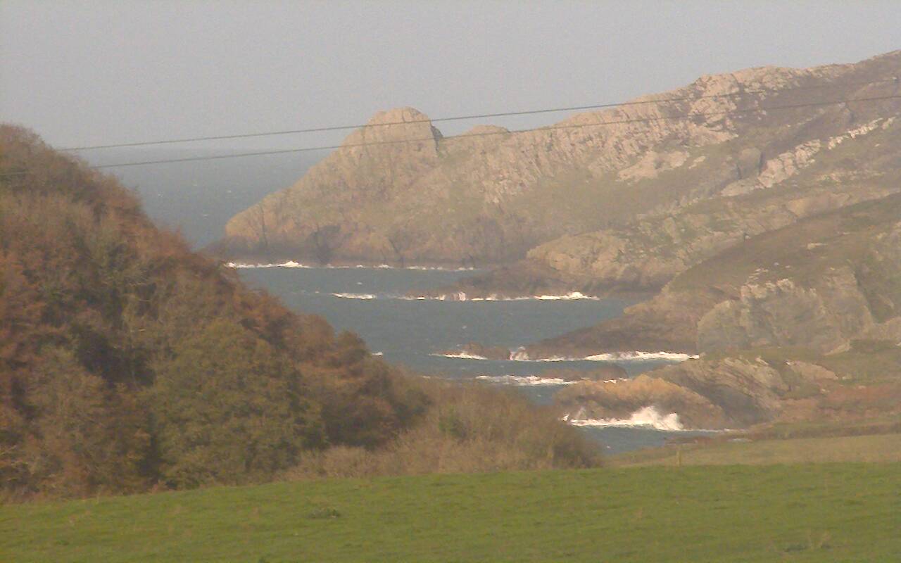 Abermawr Beach Webcam photo updated every minute.